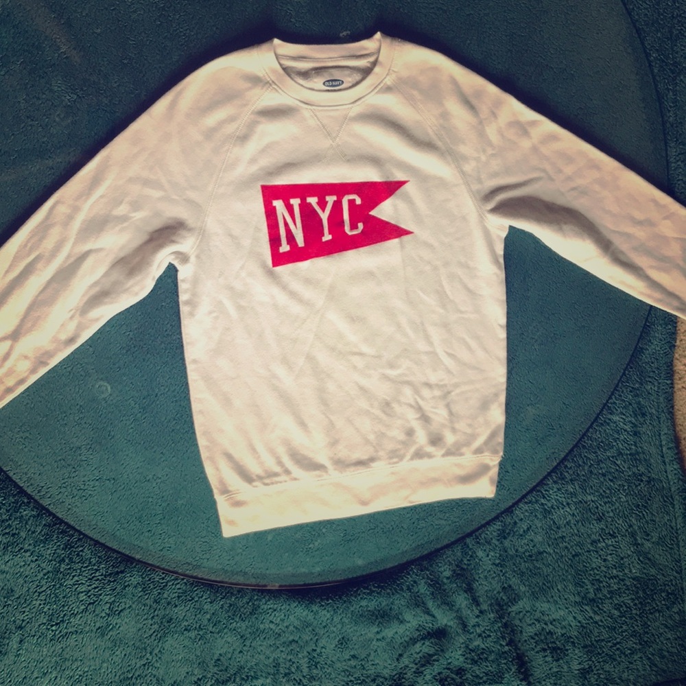 NYC white sweater